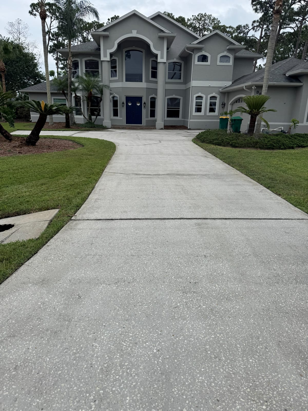 Pressure Washing in Palm Bay