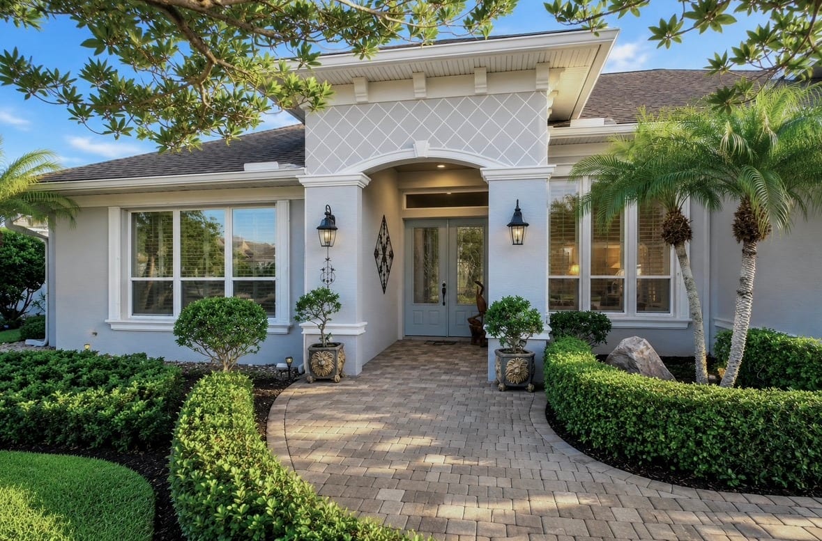 Curb-Ready Clean Windows