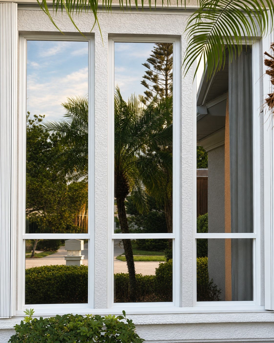 Reflection-Free Window